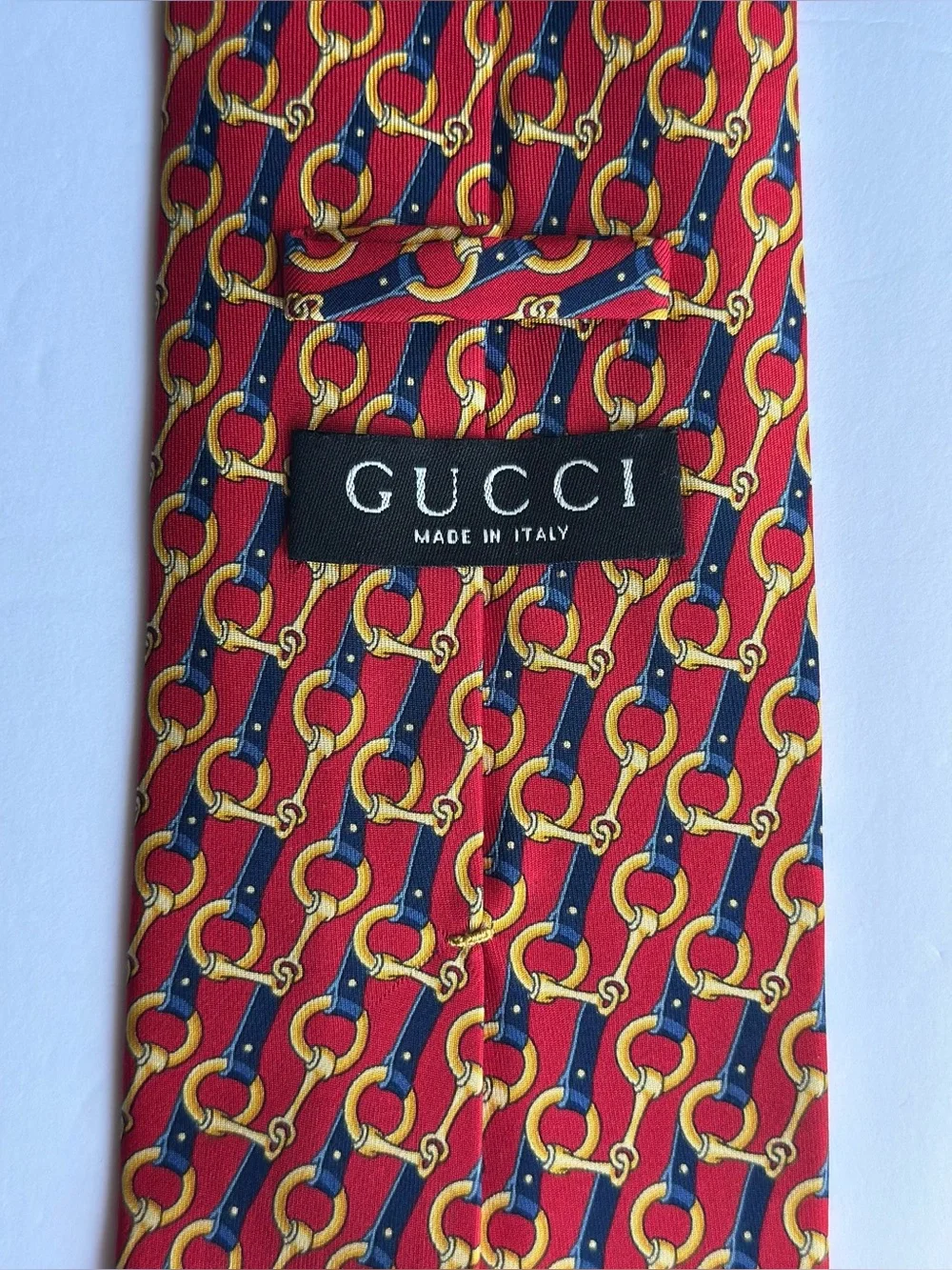 Gucci luxury blends more
